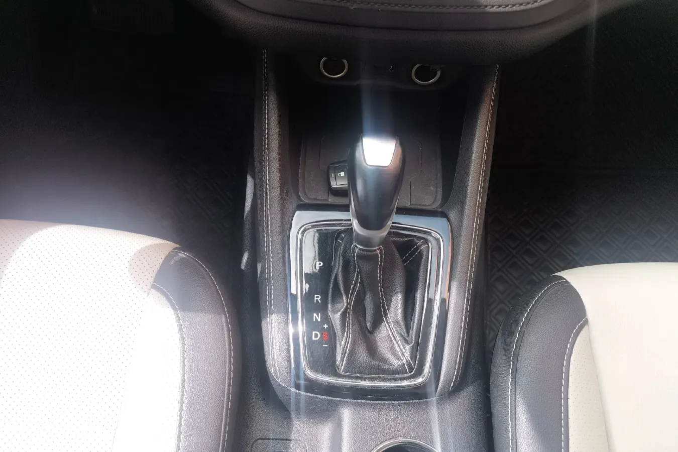 2017 ChangAn Oshan A800 1.5T 156HP L4 6AT,autocango,china used car exporter,china ev exporter,chinese used car exporter,chinese used ev exporter