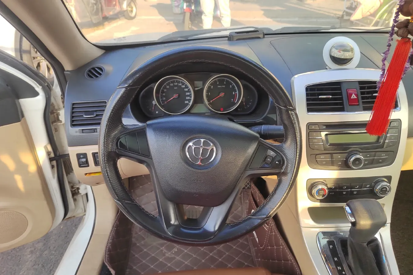 2013 Brilliance Auto H330 1.5L 105HP L4 4AT,autocango,china used car exporter,china ev exporter,chinese used car exporter,chinese used ev exporter