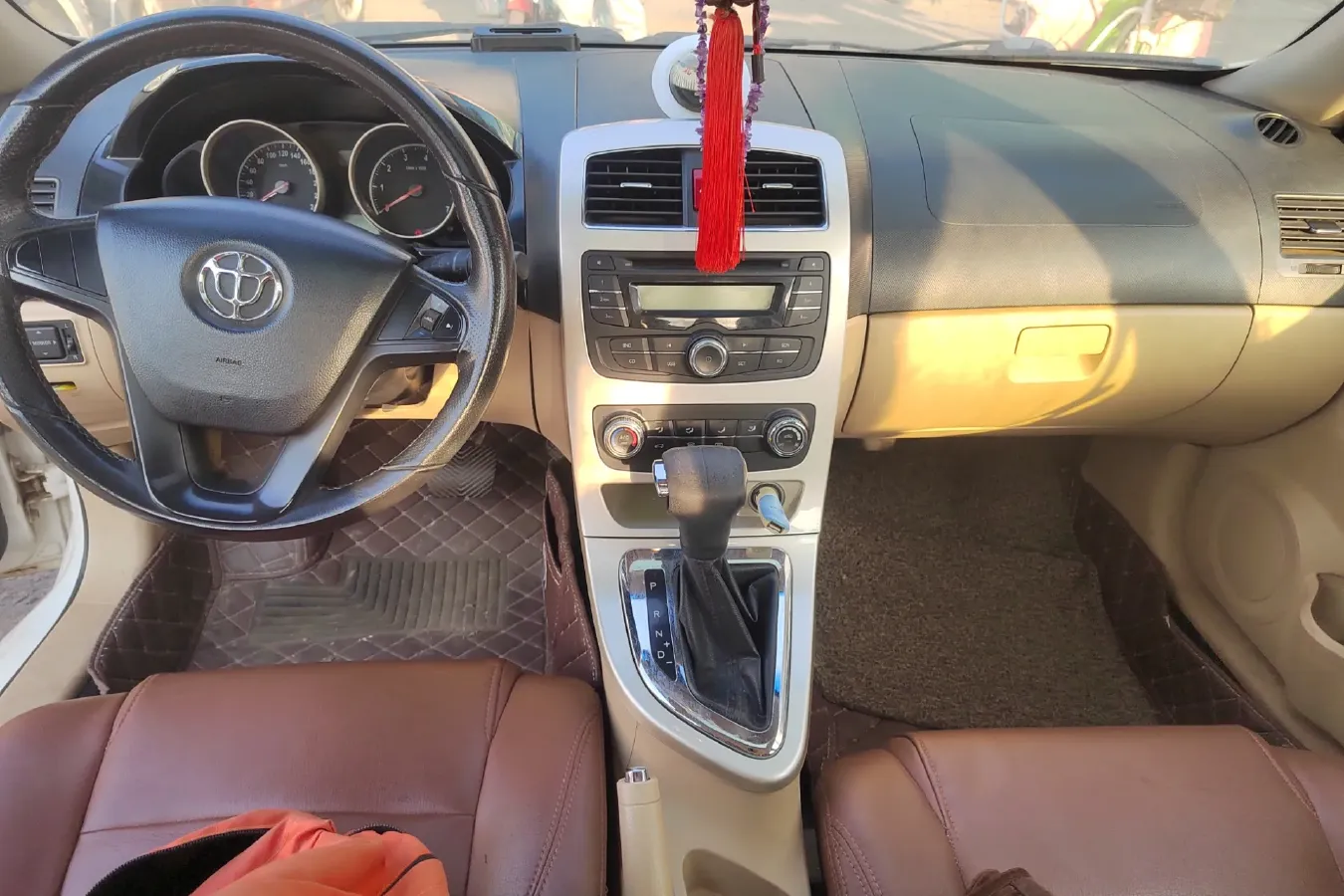 2013 Brilliance Auto H330 1.5L 105HP L4 4AT,autocango,china used car exporter,china ev exporter,chinese used car exporter,chinese used ev exporter