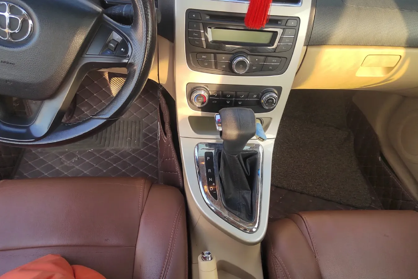 2013 Brilliance Auto H330 1.5L 105HP L4 4AT,autocango,china used car exporter,china ev exporter,chinese used car exporter,chinese used ev exporter