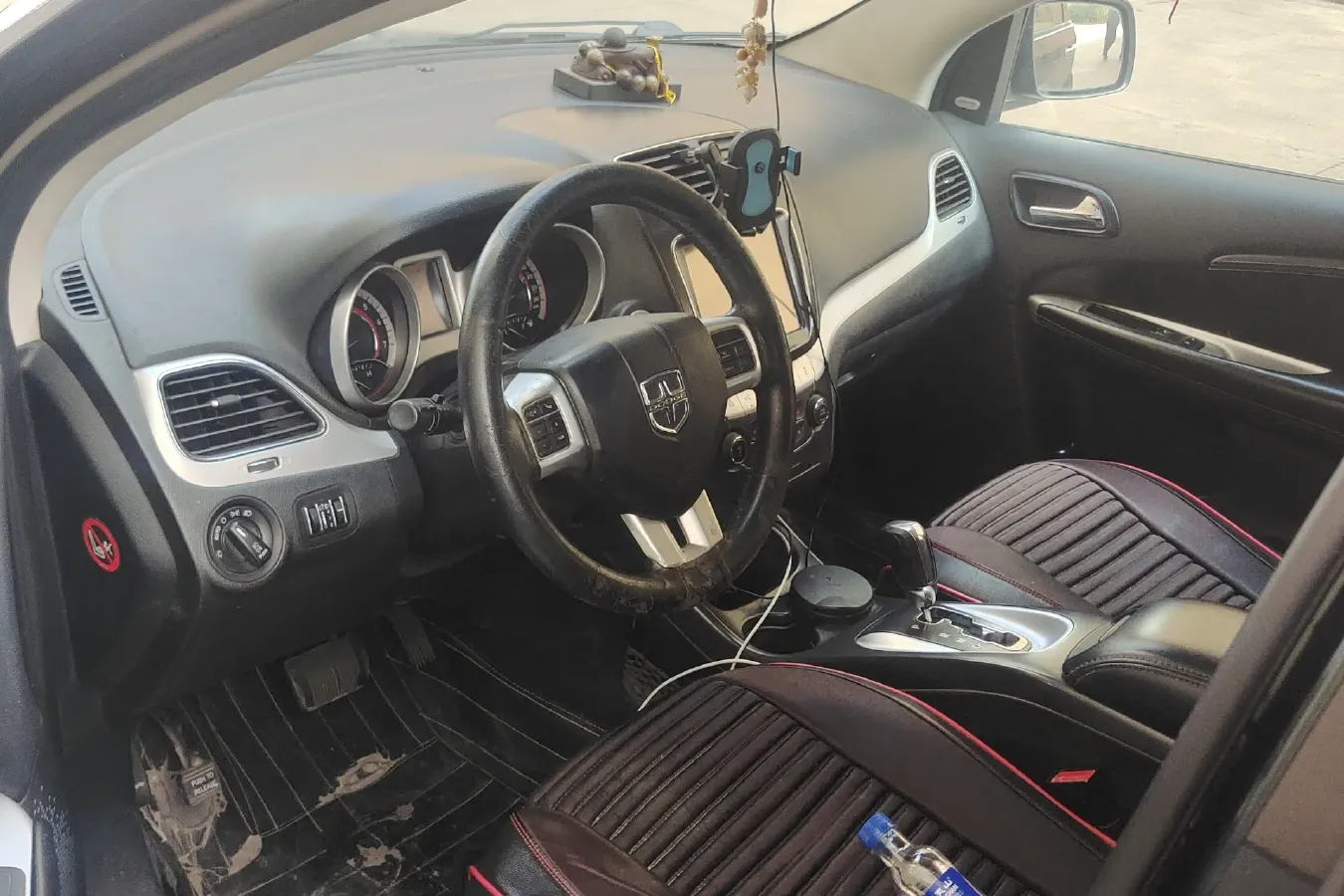 2013 Dodge JCUV 2.4L 170HP L4 6AT,autocango,china used car exporter,china ev exporter,chinese used car exporter,chinese used ev exporter