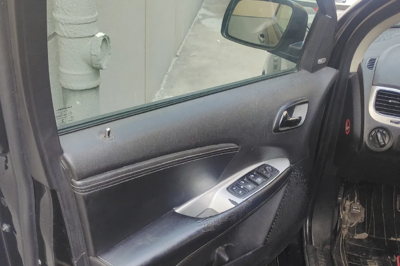 2013 Dodge JCUV 2.4L 170HP L4 6AT,autocango,china used car exporter,china ev exporter,chinese used car exporter,chinese used ev exporter