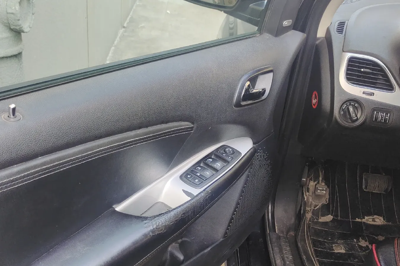 2013 Dodge JCUV 2.4L 170HP L4 6AT,autocango,china used car exporter,china ev exporter,chinese used car exporter,chinese used ev exporter