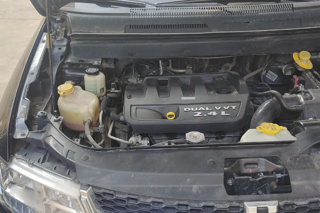 2013 Dodge JCUV 2.4L 170HP L4 6AT,autocango,china used car exporter,china ev exporter,chinese used car exporter,chinese used ev exporter