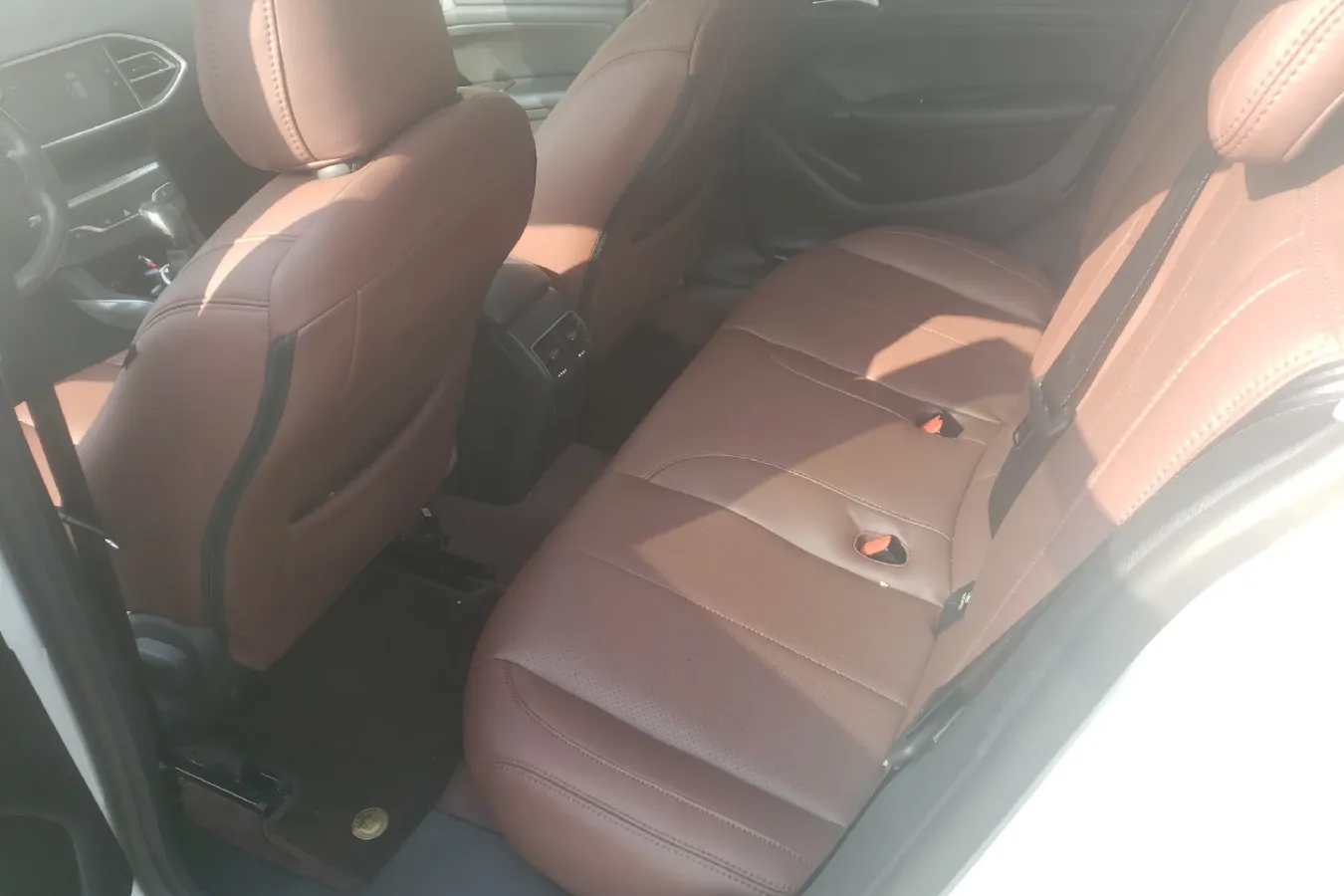 2015 Peugeot 308S 1.6T 167HP L4 6AT,autocango,china used car exporter,china ev exporter,chinese used car exporter,chinese used ev exporter