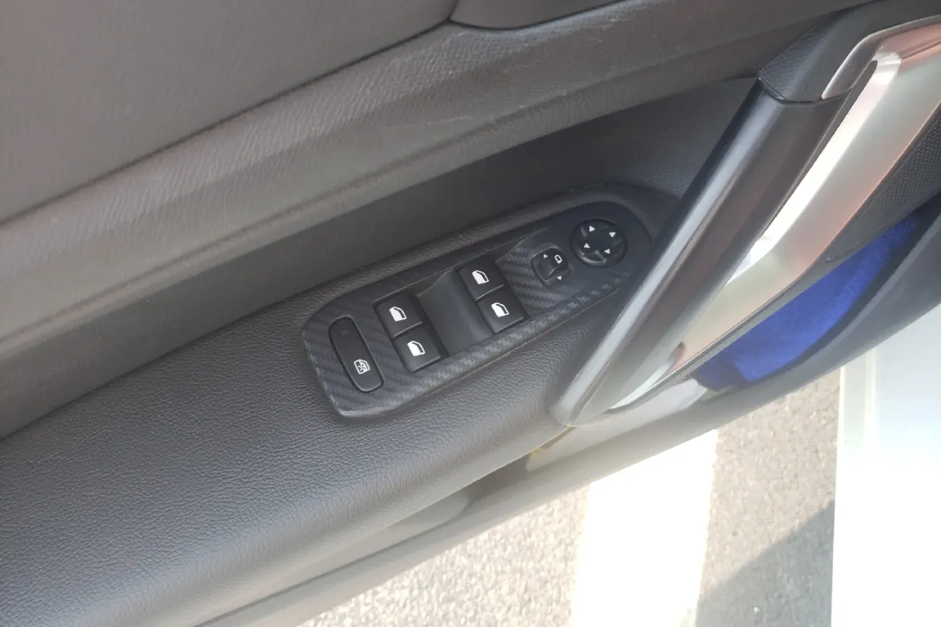 2015 Peugeot 308S 1.6T 167HP L4 6AT,autocango,china used car exporter,china ev exporter,chinese used car exporter,chinese used ev exporter