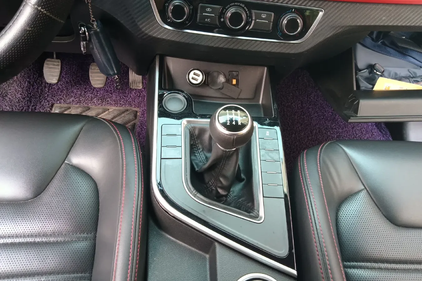 2018 DongFeng Forthing SX6 1.6L 122HP L4 5MT,autocango,china used car exporter,china ev exporter,chinese used car exporter,chinese used ev exporter