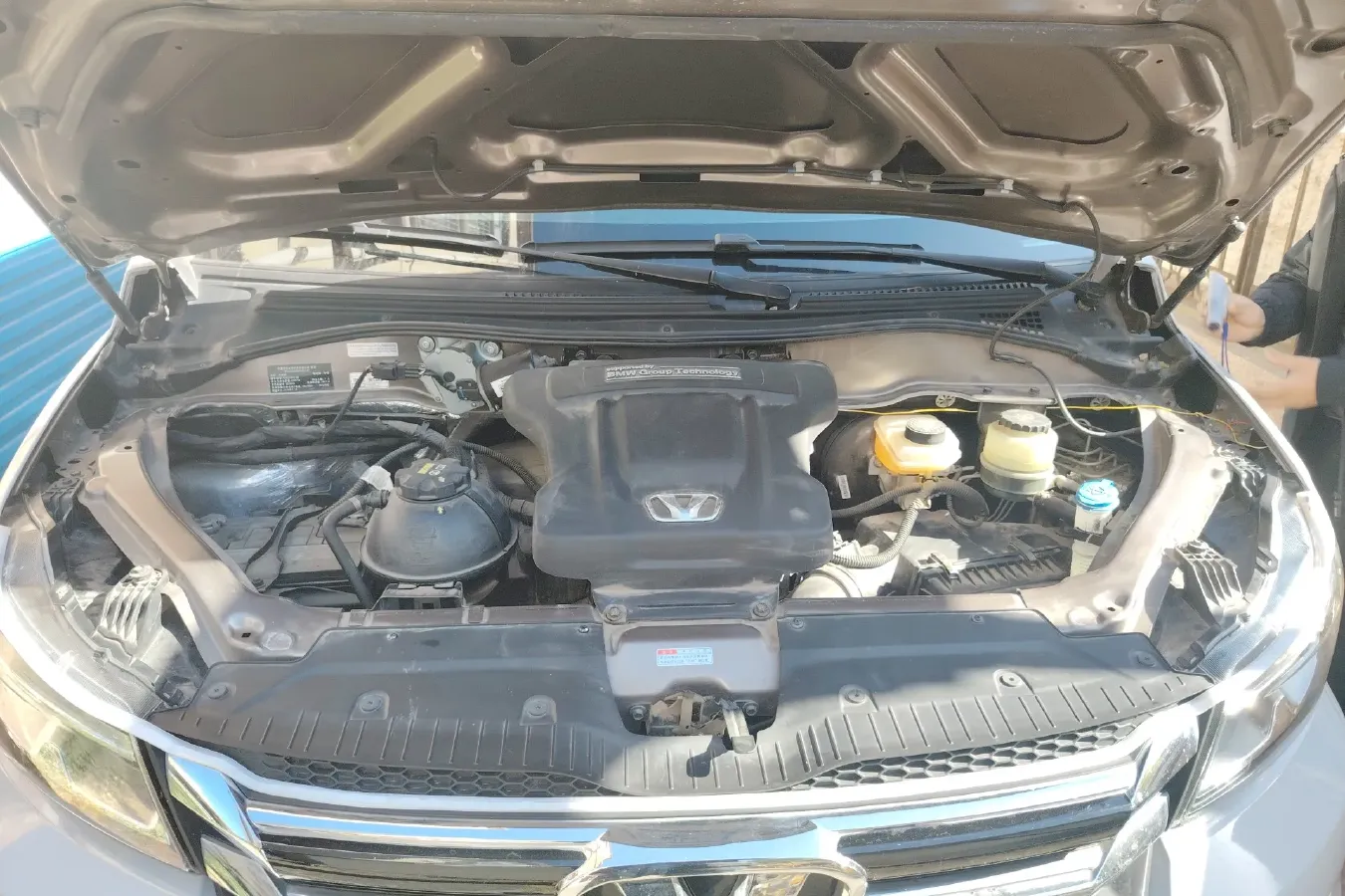 2017 HuaSong 7 2.0T 204HP L4 6AT,autocango,china used car exporter,china ev exporter,chinese used car exporter,chinese used ev exporter