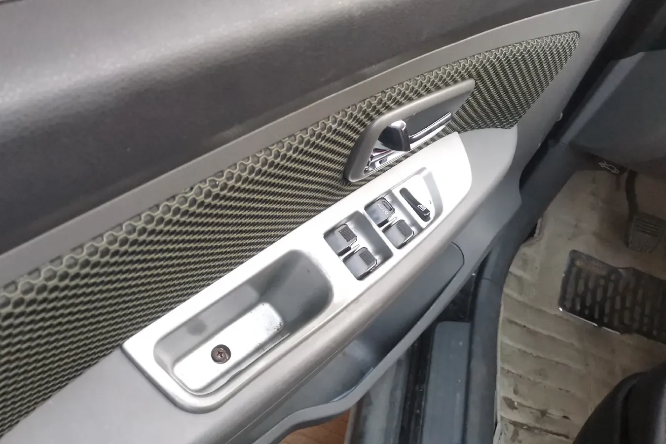 2014 FAW Senia S80 1.3L 88HP L4 5MT,autocango,china used car exporter,china ev exporter,chinese used car exporter,chinese used ev exporter