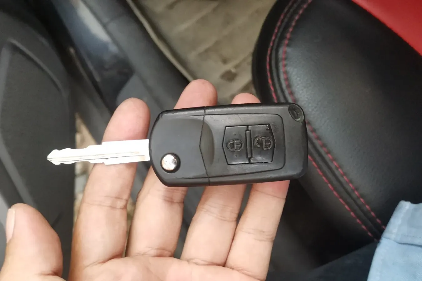 2014 FAW Senia S80 1.3L 88HP L4 5MT,autocango,china used car exporter,china ev exporter,chinese used car exporter,chinese used ev exporter