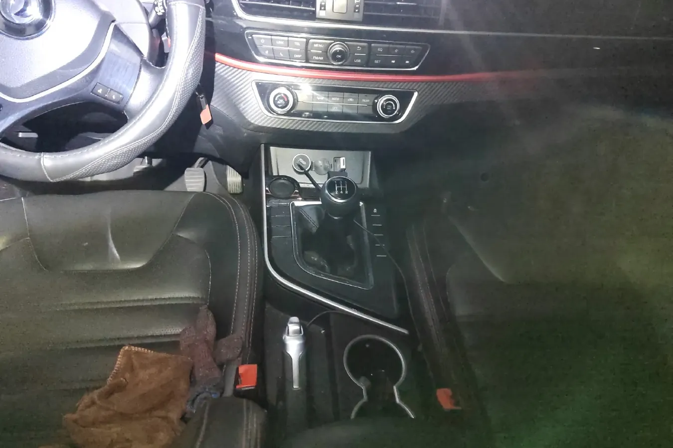 2019 DongFeng Forthing SX6 1.5T 150HP L4 6MT,autocango,china used car exporter,china ev exporter,chinese used car exporter,chinese used ev exporter