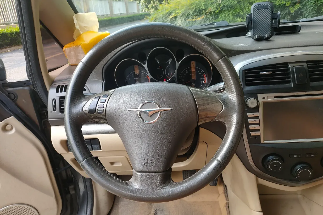 2013 HaiMa Preema 1.6L 120HP L4 5MT,autocango,china used car exporter,china ev exporter,chinese used car exporter,chinese used ev exporter