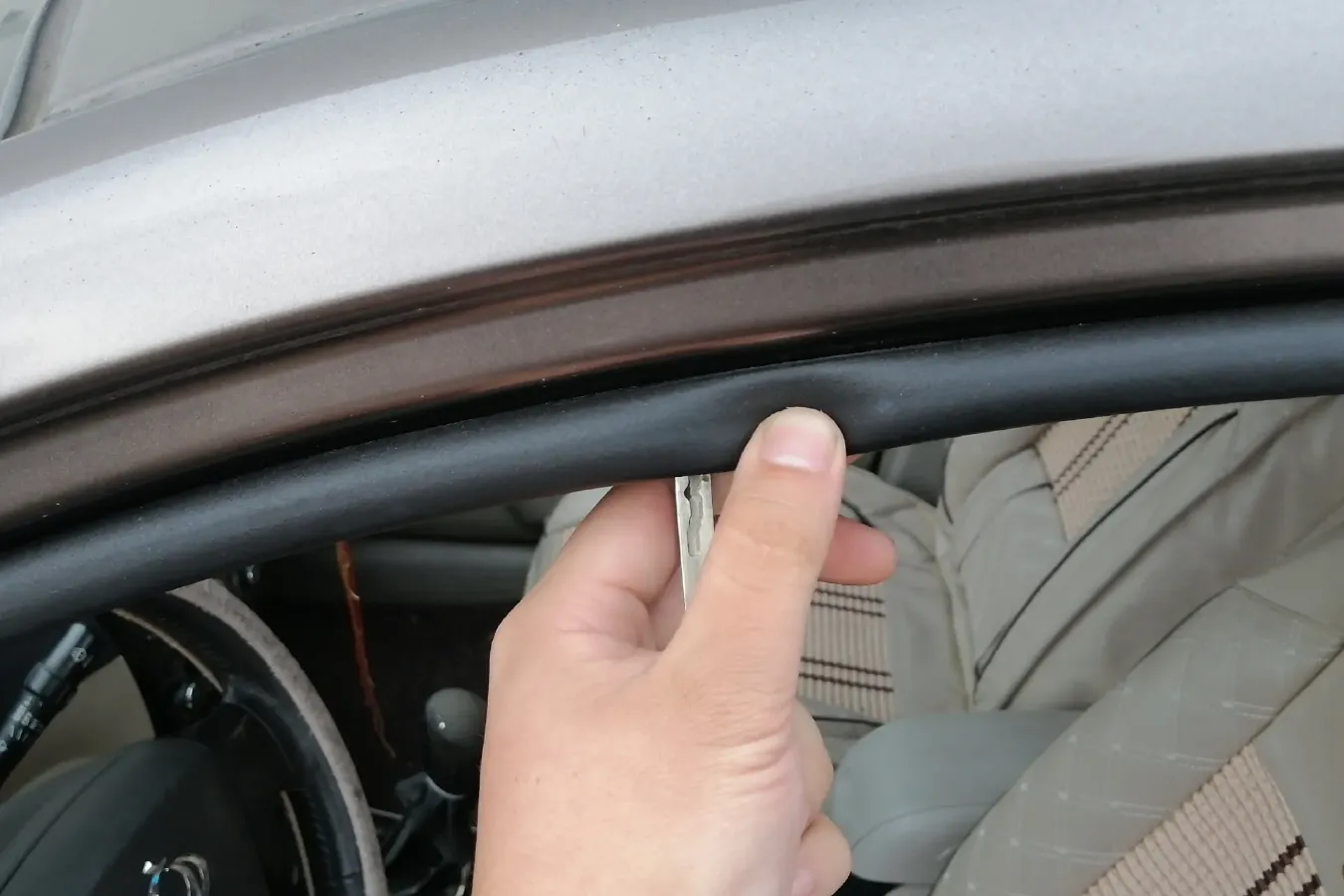 2013 Geely GC7 1.5L 109HP L4 5MT,autocango,china used car exporter,china ev exporter,chinese used car exporter,chinese used ev exporter