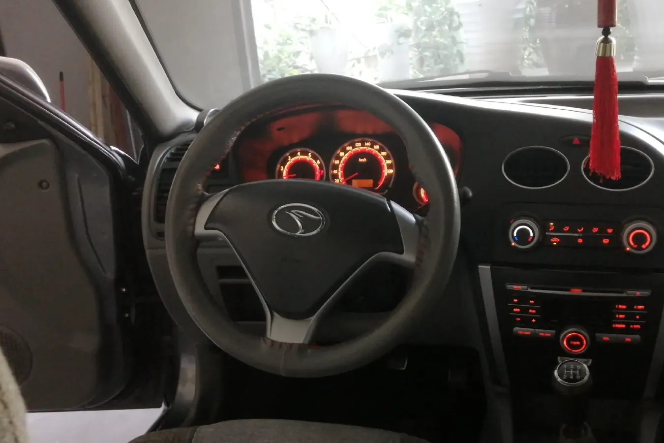 2009 Soueast V3 1.5L 120HP L4 5MT,autocango,china used car exporter,china ev exporter,chinese used car exporter,chinese used ev exporter