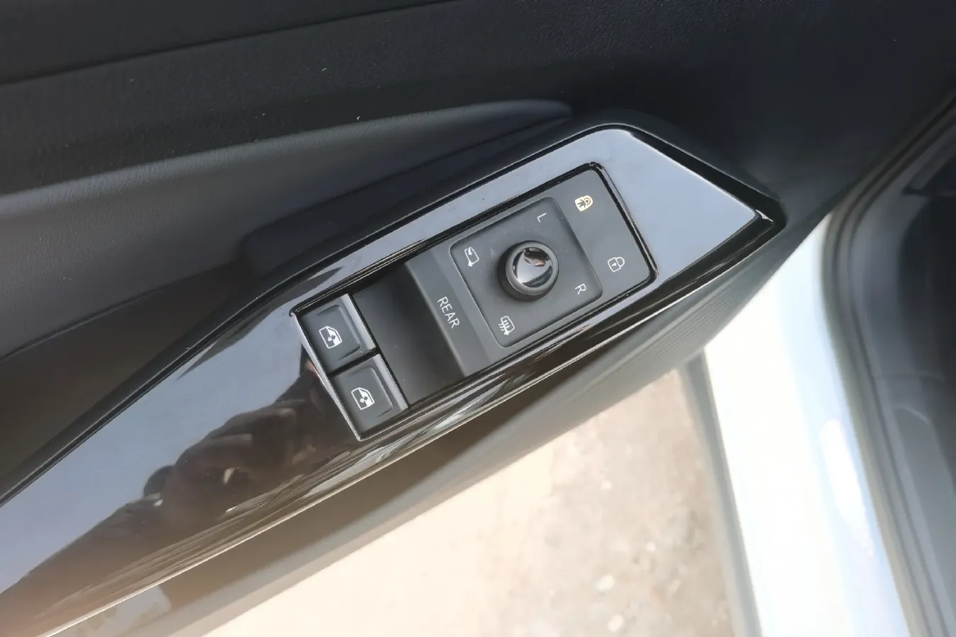 2021 Volkswagen ID.4 X BEV 83.4KWH,autocango,china used car exporter,china ev exporter,chinese used car exporter,chinese used ev exporter