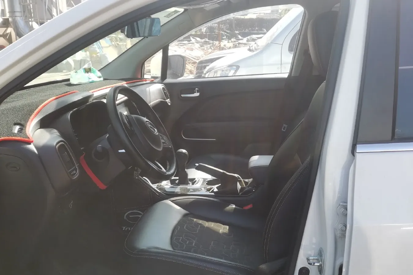 2019 GAC Trumpchi GS3 1.5T 163HP L3 6MT,autocango,china used car exporter,china ev exporter,chinese used car exporter,chinese used ev exporter