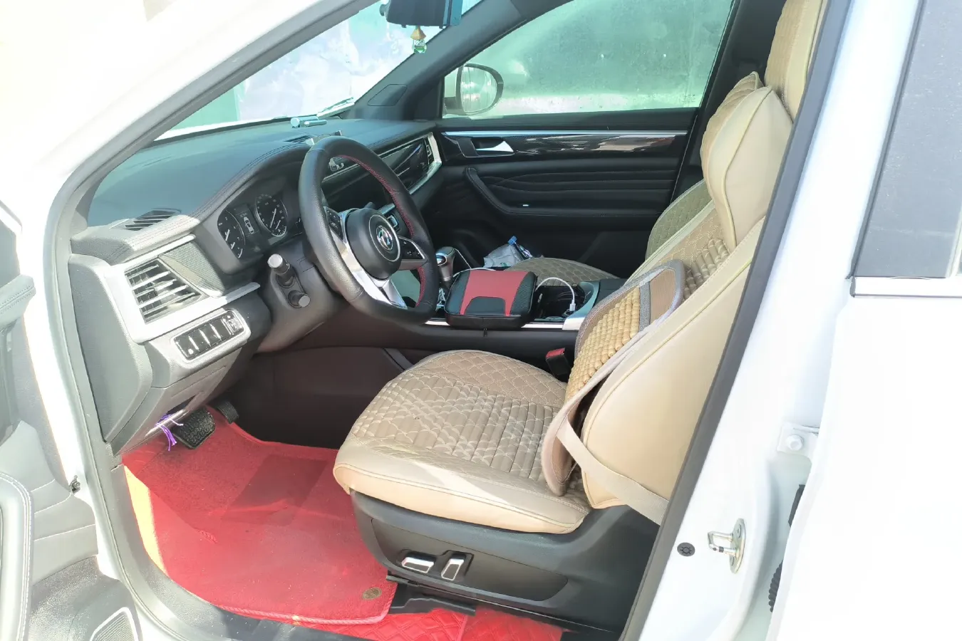 2020 DongFeng Fengon Fengon ix7 2.0T 231HP L4 6AT,autocango,china used car exporter,china ev exporter,chinese used car exporter,chinese used ev exporter