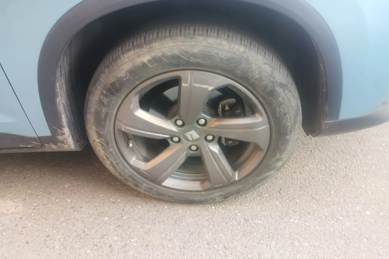 2019 BaoJun RM-5 1.5L 99HP L4 6MT,autocango,china used car exporter,china ev exporter,chinese used car exporter,chinese used ev exporter