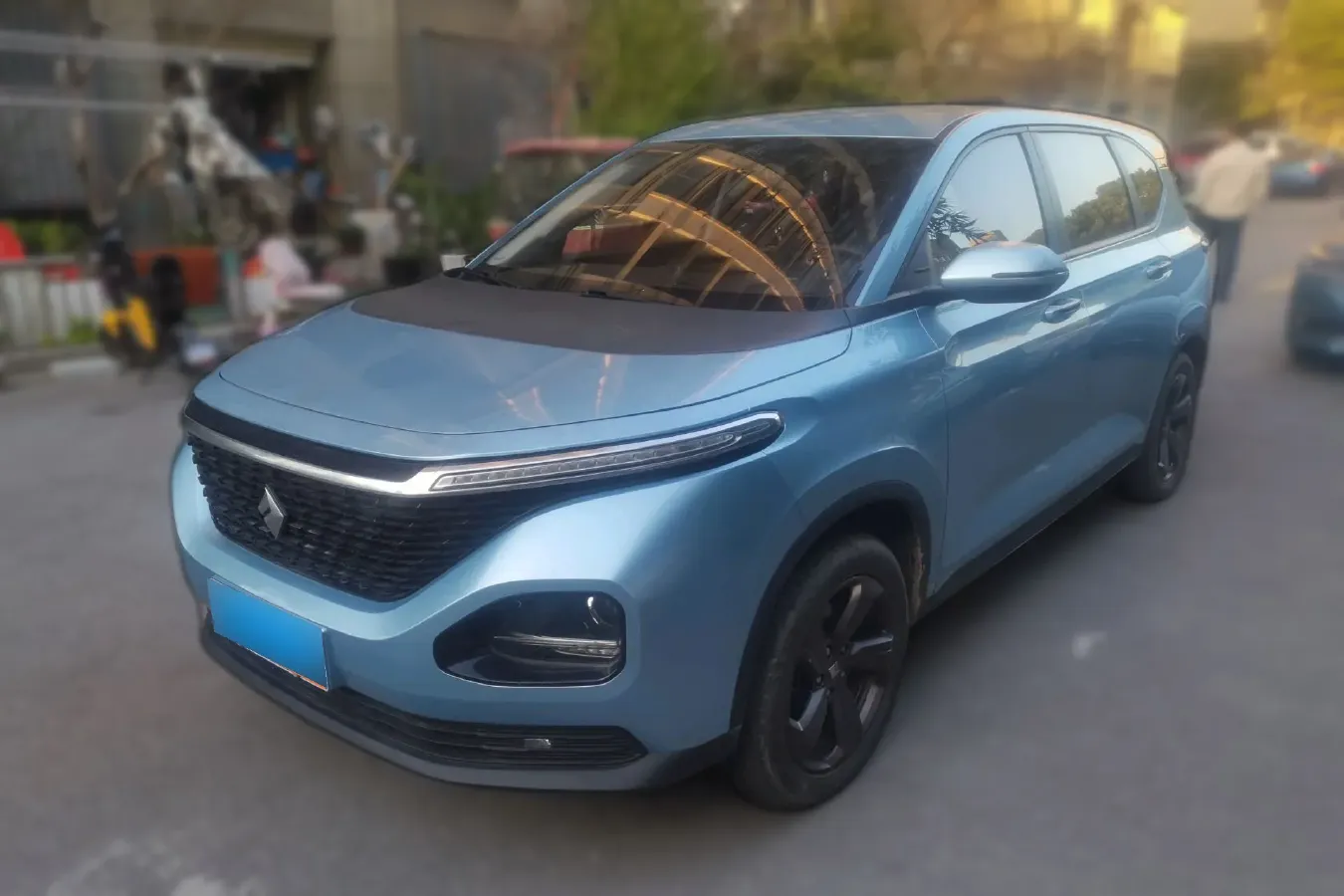 2019 BaoJun RM-5 1.5L 99HP L4 6MT,autocango,china used car exporter,china ev exporter,chinese used car exporter,chinese used ev exporter