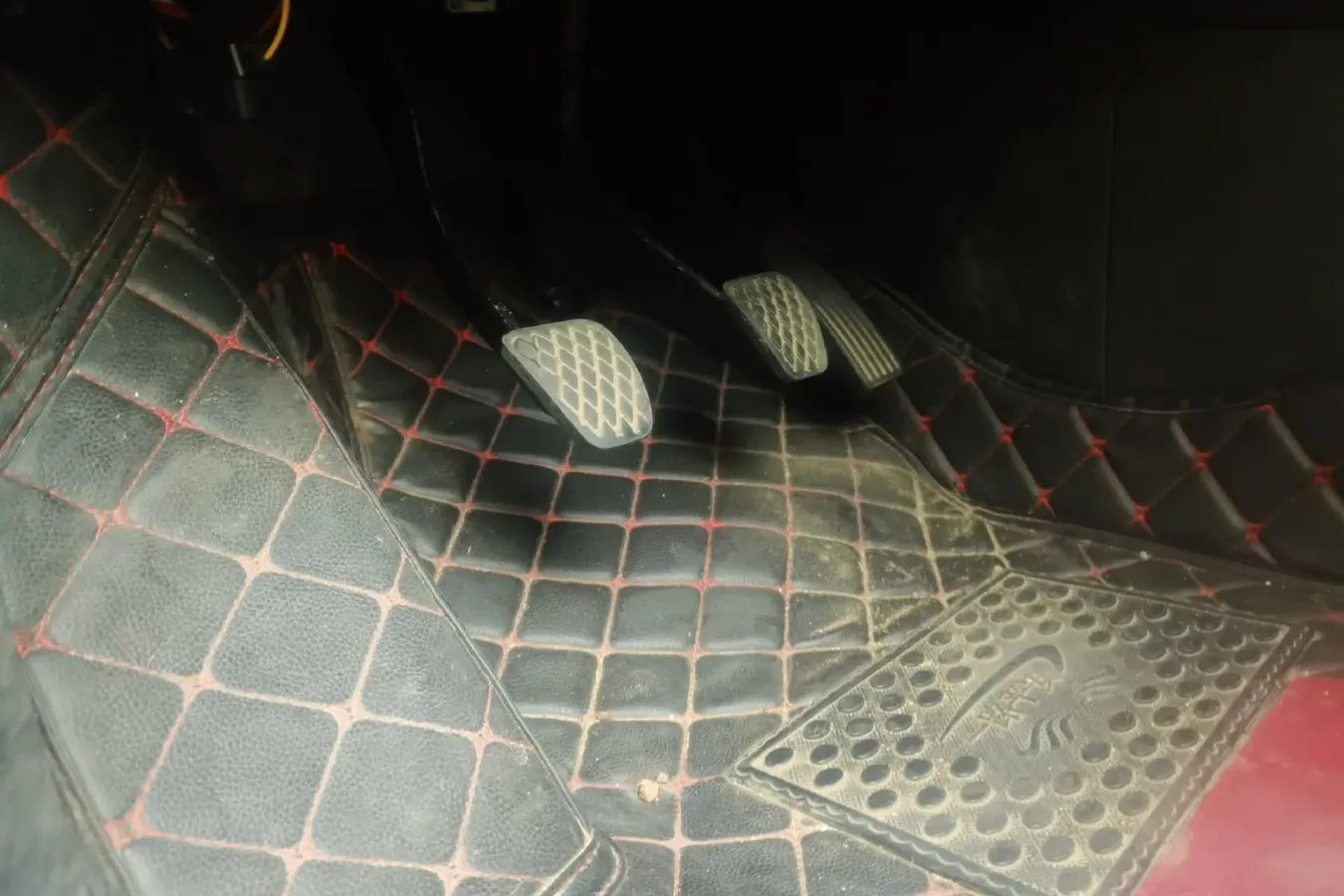 2019 BaoJun RM-5 1.5L 99HP L4 6MT,autocango,china used car exporter,china ev exporter,chinese used car exporter,chinese used ev exporter