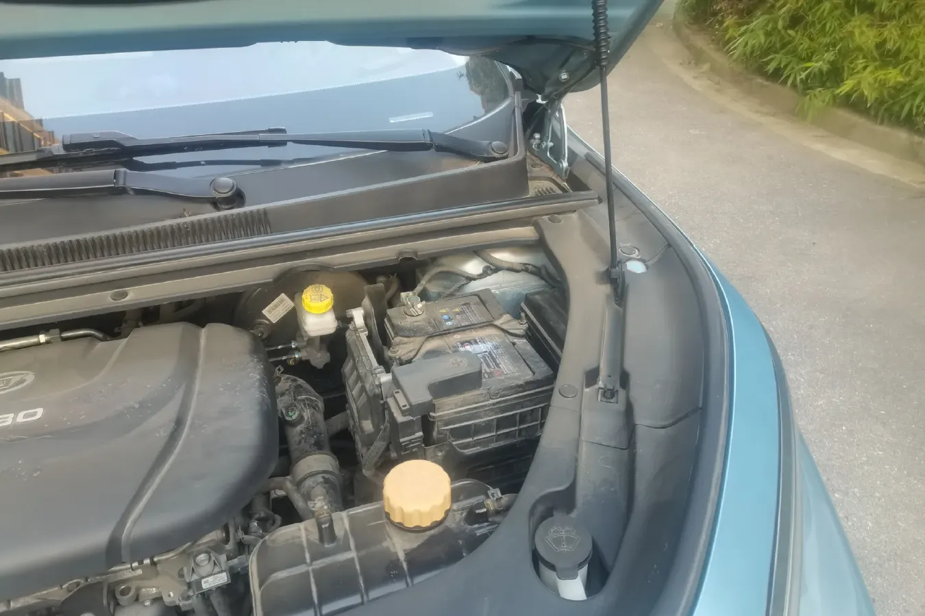 2019 BaoJun RM-5 1.5L 99HP L4 6MT,autocango,china used car exporter,china ev exporter,chinese used car exporter,chinese used ev exporter