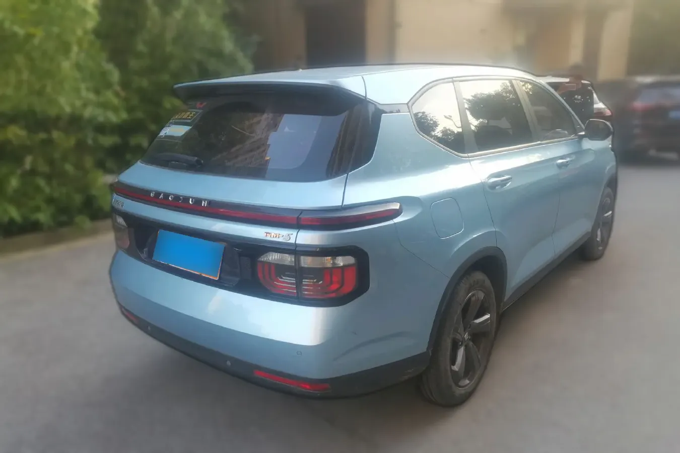 2019 BaoJun RM-5 1.5L 99HP L4 6MT,autocango,china used car exporter,china ev exporter,chinese used car exporter,chinese used ev exporter