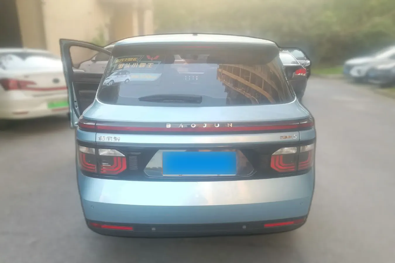 2019 BaoJun RM-5 1.5L 99HP L4 6MT,autocango,china used car exporter,china ev exporter,chinese used car exporter,chinese used ev exporter