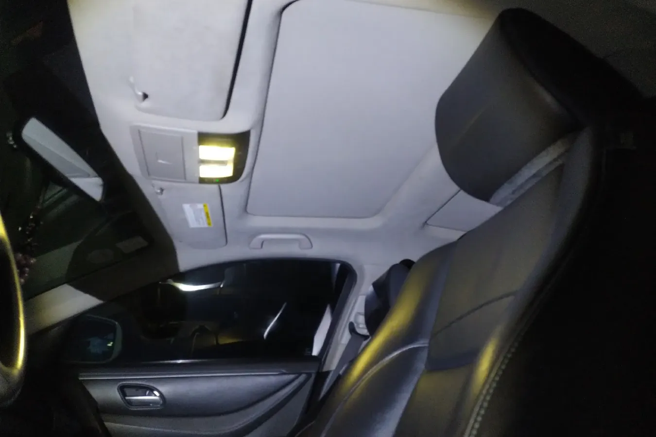 2012 Acura ZDX 3.7L 309HP V6 6AT,autocango,china used car exporter,china ev exporter,chinese used car exporter,chinese used ev exporter