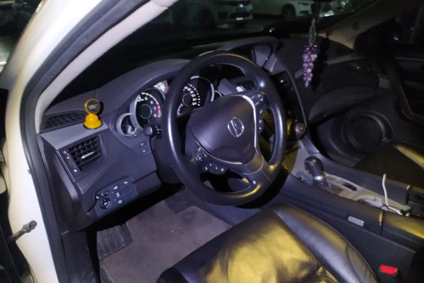 2012 Acura ZDX 3.7L 309HP V6 6AT,autocango,china used car exporter,china ev exporter,chinese used car exporter,chinese used ev exporter