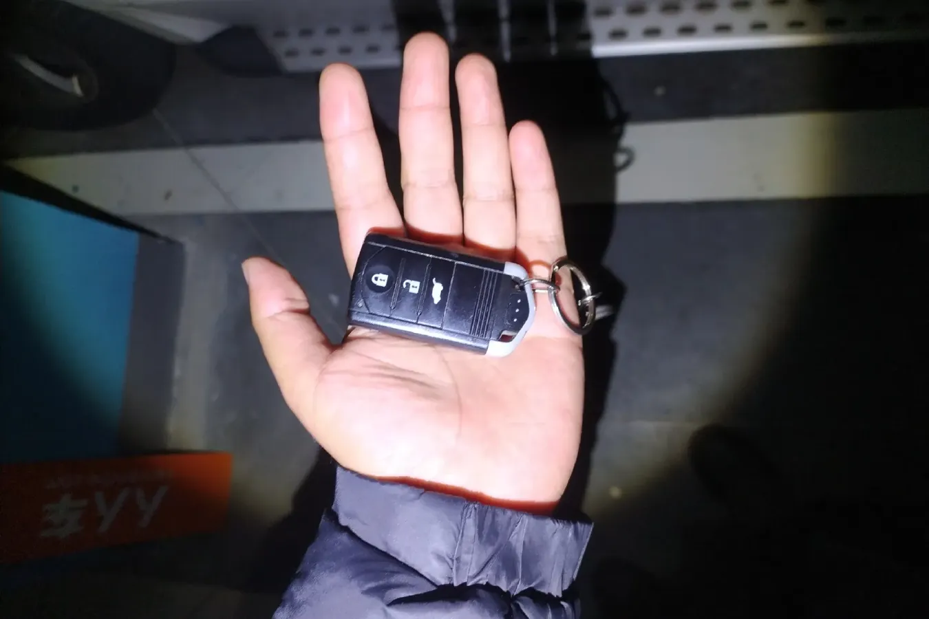 2012 Acura ZDX 3.7L 309HP V6 6AT,autocango,china used car exporter,china ev exporter,chinese used car exporter,chinese used ev exporter