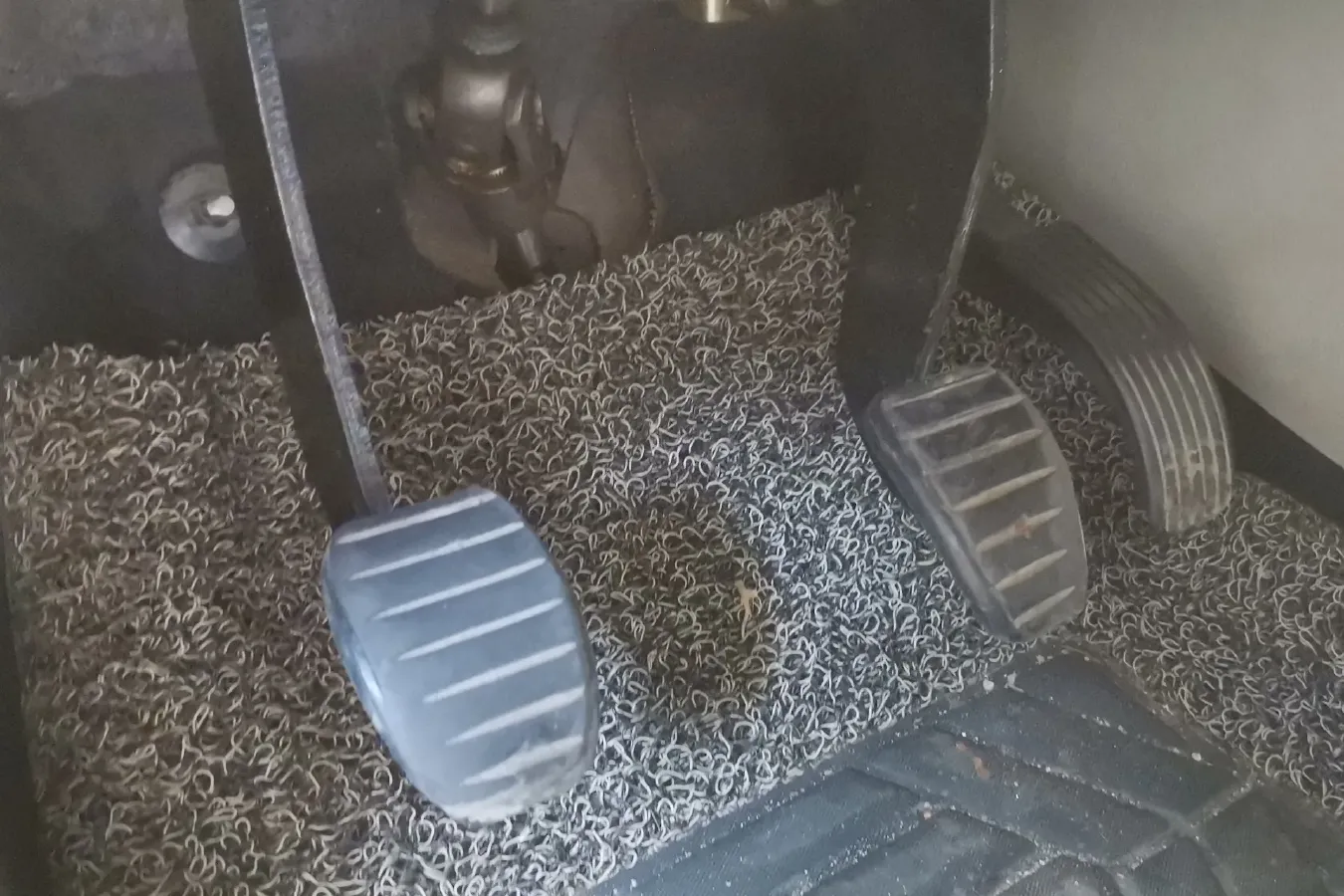 2016 DongFeng Forthing S500 1.5L 120HP L4 5MT,autocango,china used car exporter,china ev exporter,chinese used car exporter,chinese used ev exporter