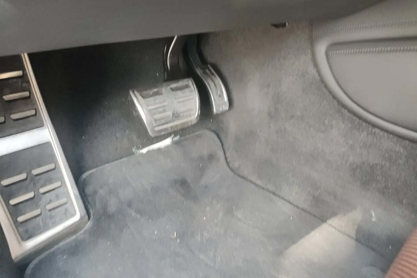 2013 Audi S8 4.0T 520HP V8 8AT,autocango,china used car exporter,china ev exporter,chinese used car exporter,chinese used ev exporter