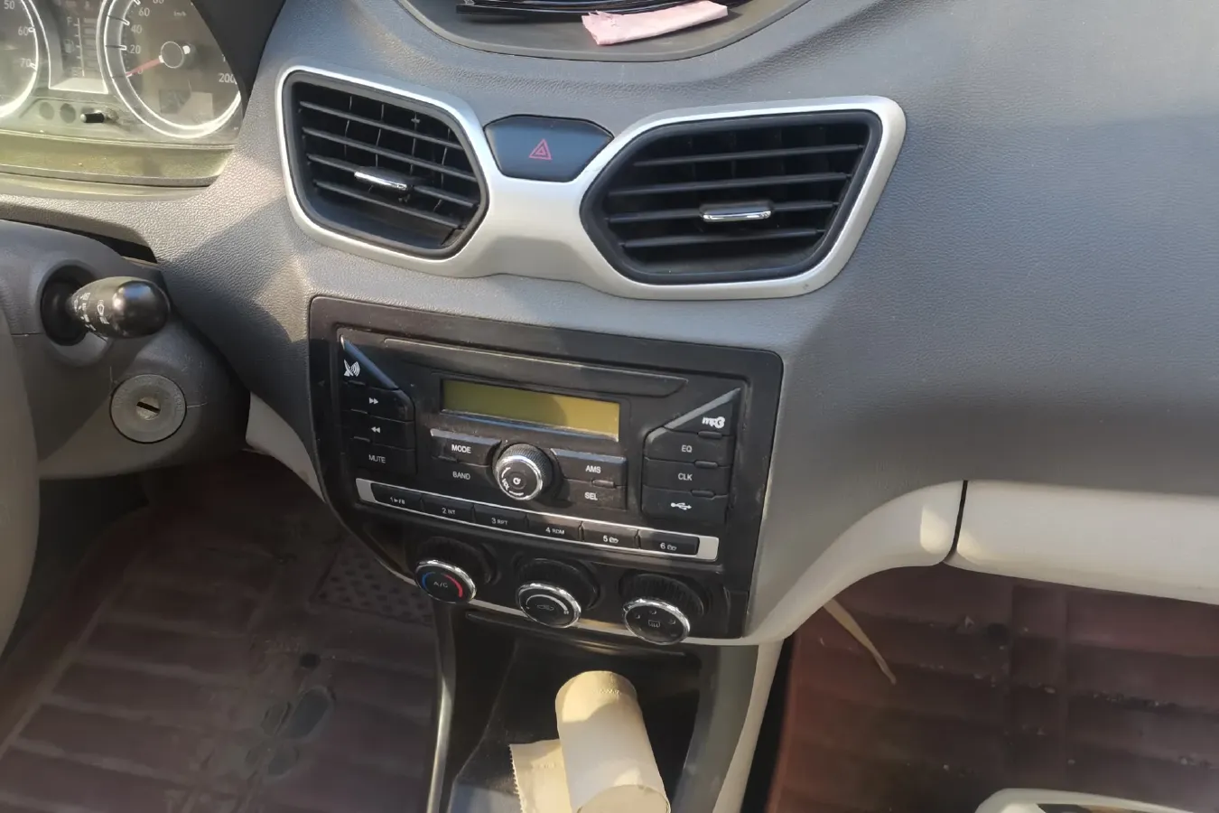 2014 FAW XiaLi N5 1.0L 69HP L3 5MT,autocango,china used car exporter,china ev exporter,chinese used car exporter,chinese used ev exporter