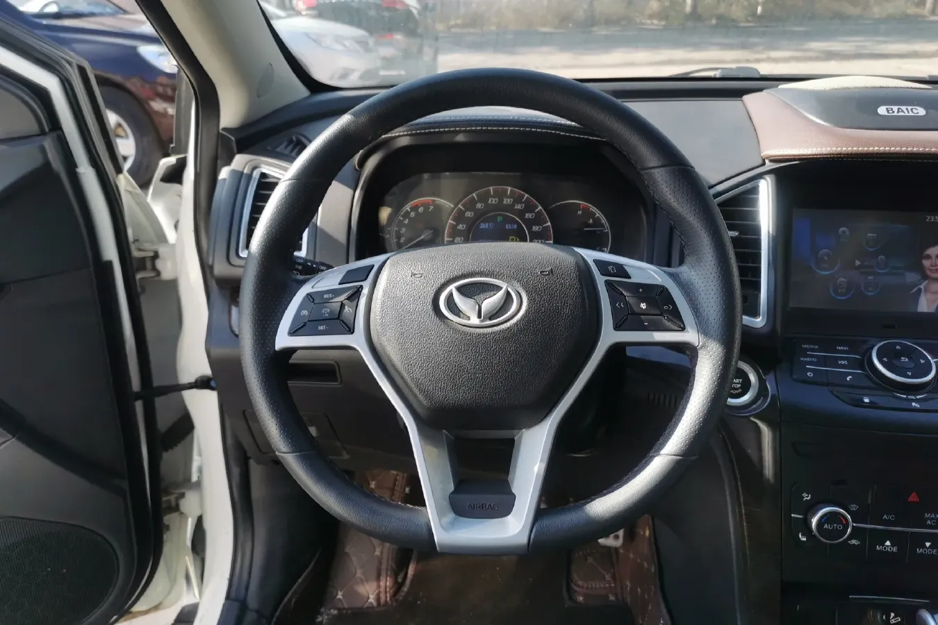 2017 BAIC Hyosow S6 1.5T 150HP L4 CVT,autocango,china used car exporter,china ev exporter,chinese used car exporter,chinese used ev exporter