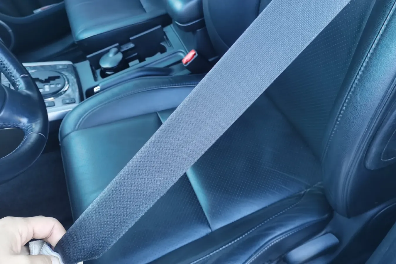 2012 Suzuki Grand Vitara 2.4L 166HP L4 4AT,autocango,china used car exporter,china ev exporter,chinese used car exporter,chinese used ev exporter