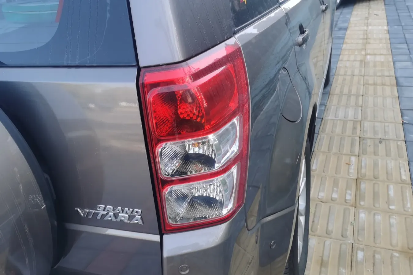 2012 Suzuki Grand Vitara 2.4L 166HP L4 4AT,autocango,china used car exporter,china ev exporter,chinese used car exporter,chinese used ev exporter