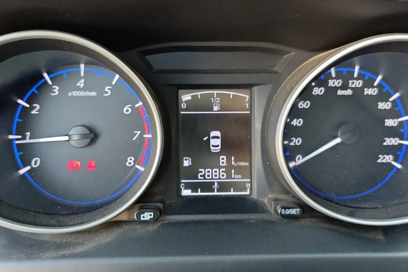 2017 DongFeng Forthing Joyear X3 1.5L 120HP L4 5MT,autocango,china used car exporter,china ev exporter,chinese used car exporter,chinese used ev exporter