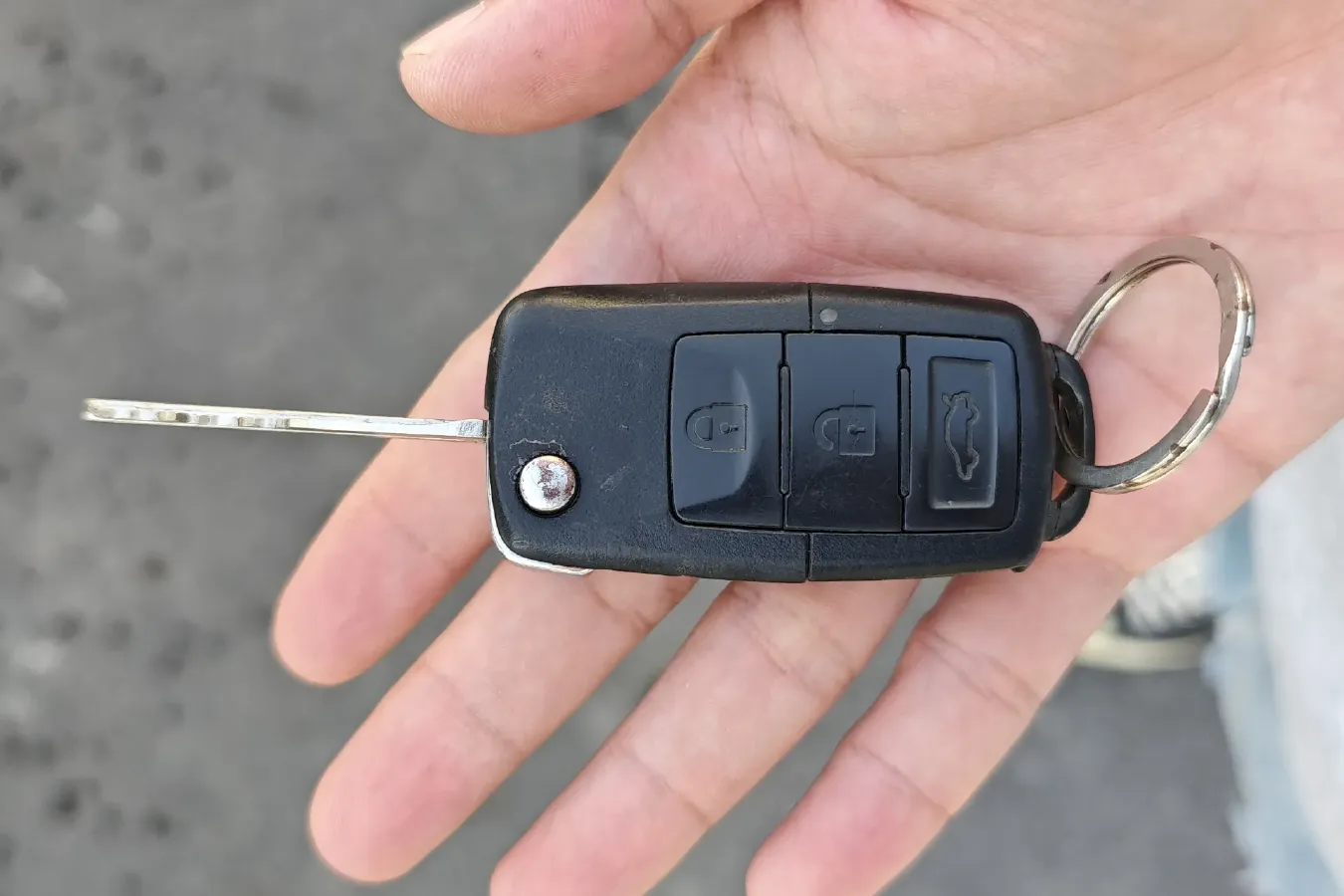 2017 DongFeng Forthing Joyear X3 1.5L 120HP L4 5MT,autocango,china used car exporter,china ev exporter,chinese used car exporter,chinese used ev exporter