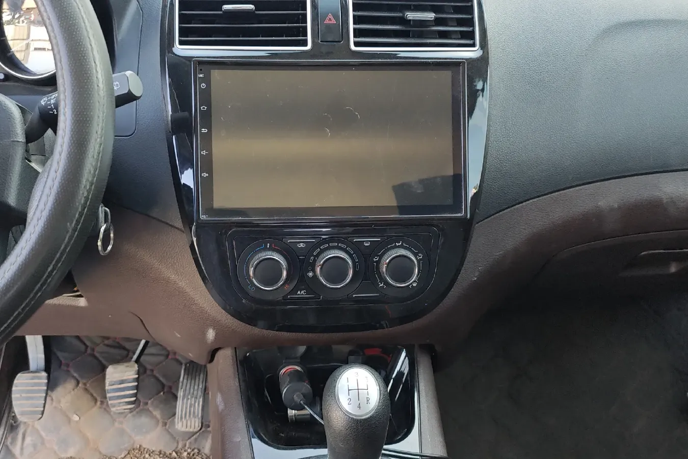 2017 DongFeng Forthing Joyear X3 1.5L 120HP L4 5MT,autocango,china used car exporter,china ev exporter,chinese used car exporter,chinese used ev exporter