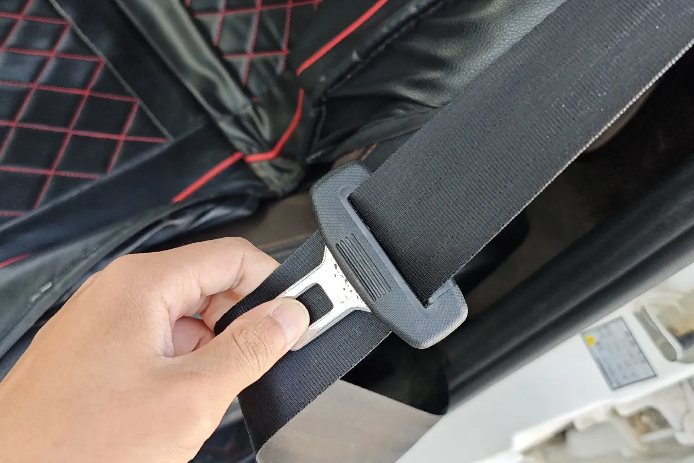 2017 DongFeng Forthing Joyear X3 1.5L 120HP L4 5MT,autocango,china used car exporter,china ev exporter,chinese used car exporter,chinese used ev exporter