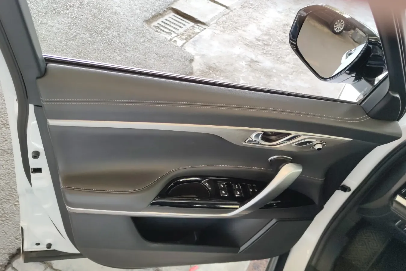 2019 ChangAn CS95 2.0T 233HP L4 6AT,autocango,china used car exporter,china ev exporter,chinese used car exporter,chinese used ev exporter