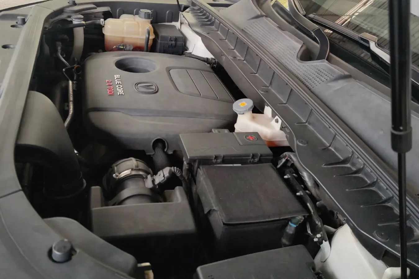 2019 ChangAn CS95 2.0T 233HP L4 6AT,autocango,china used car exporter,china ev exporter,chinese used car exporter,chinese used ev exporter