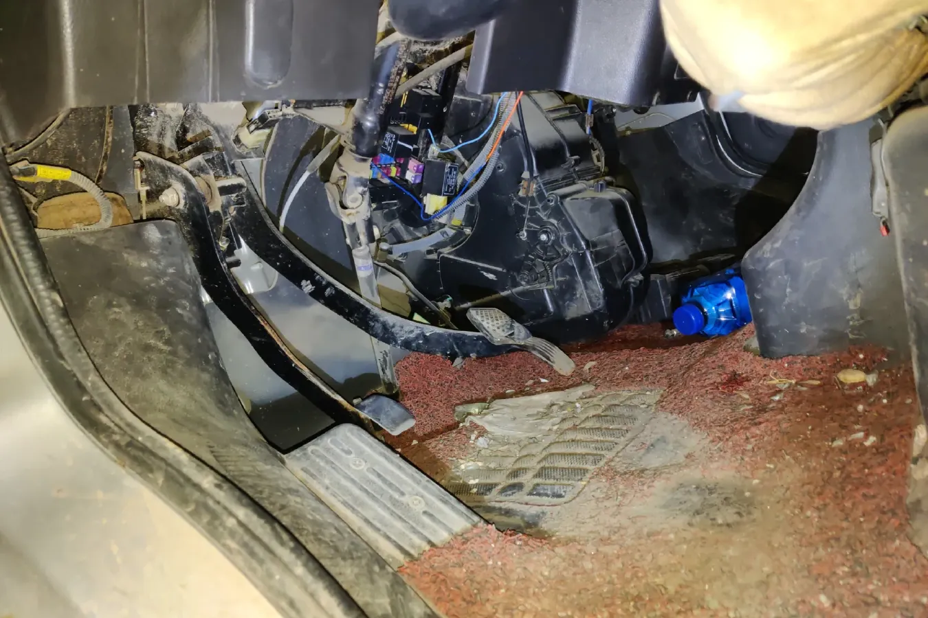 2012 WuLing RongGuang Mini Truck 1.2L 82HP L4 5MT,autocango,china used car exporter,china ev exporter,chinese used car exporter,chinese used ev exporter