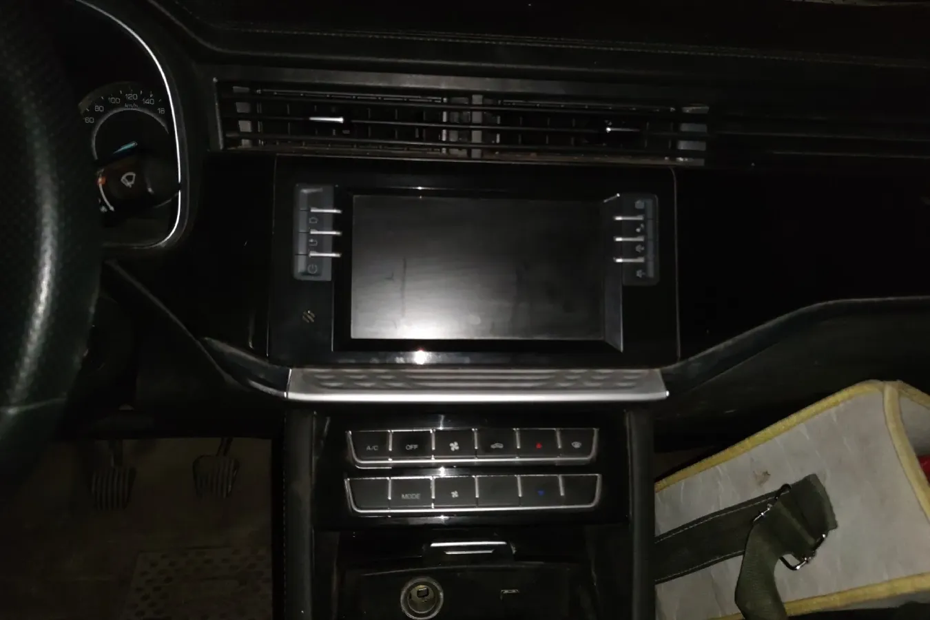 2020 VGV U70 1.5T 150HP L4 6MT,autocango,china used car exporter,china ev exporter,chinese used car exporter,chinese used ev exporter