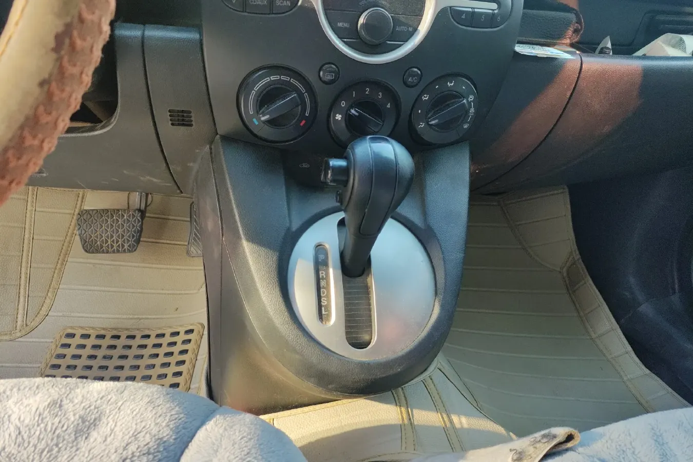 2009 Mazda 2 1.5L 103HP L4 4AT,autocango,china used car exporter,china ev exporter,chinese used car exporter,chinese used ev exporter