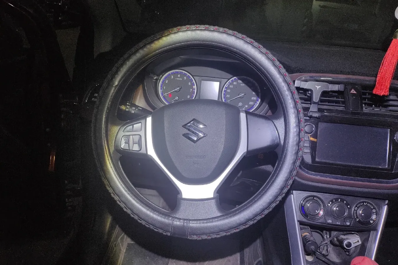 2017 Suzuki SX4 S-Cross 1.6L 122HP L4 5MT,autocango,china used car exporter,china ev exporter,chinese used car exporter,chinese used ev exporter