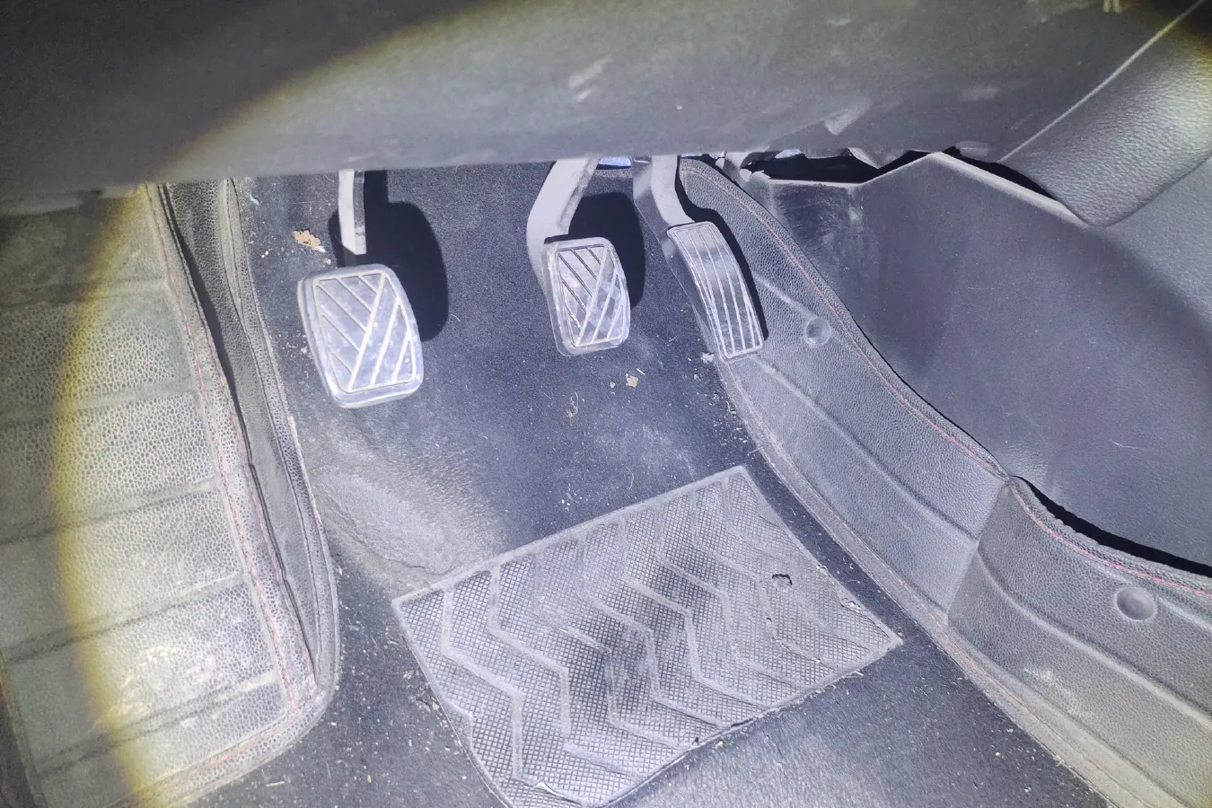 2017 Suzuki SX4 S-Cross 1.6L 122HP L4 5MT,autocango,china used car exporter,china ev exporter,chinese used car exporter,chinese used ev exporter