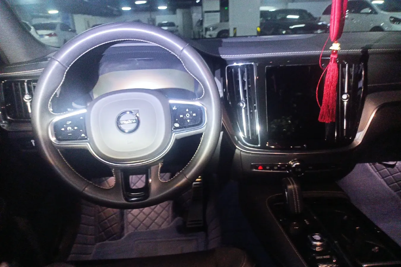 2021 Volvo S60 2.0T 303HP L4 8AT PHEV 11.6KWH,autocango,china used car exporter,china ev exporter,chinese used car exporter,chinese used ev exporter