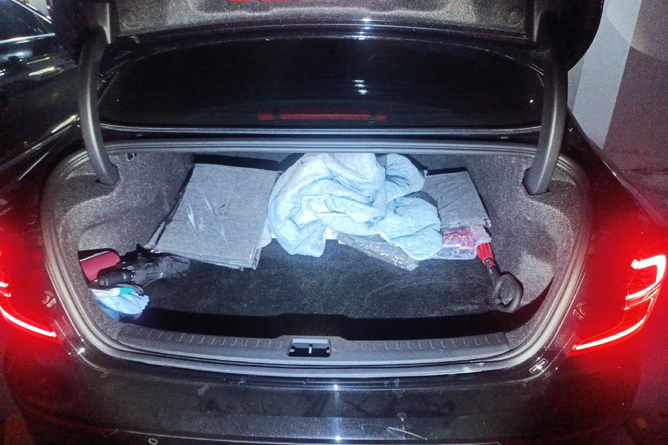 2021 Volvo S60 2.0T 303HP L4 8AT PHEV 11.6KWH,autocango,china used car exporter,china ev exporter,chinese used car exporter,chinese used ev exporter