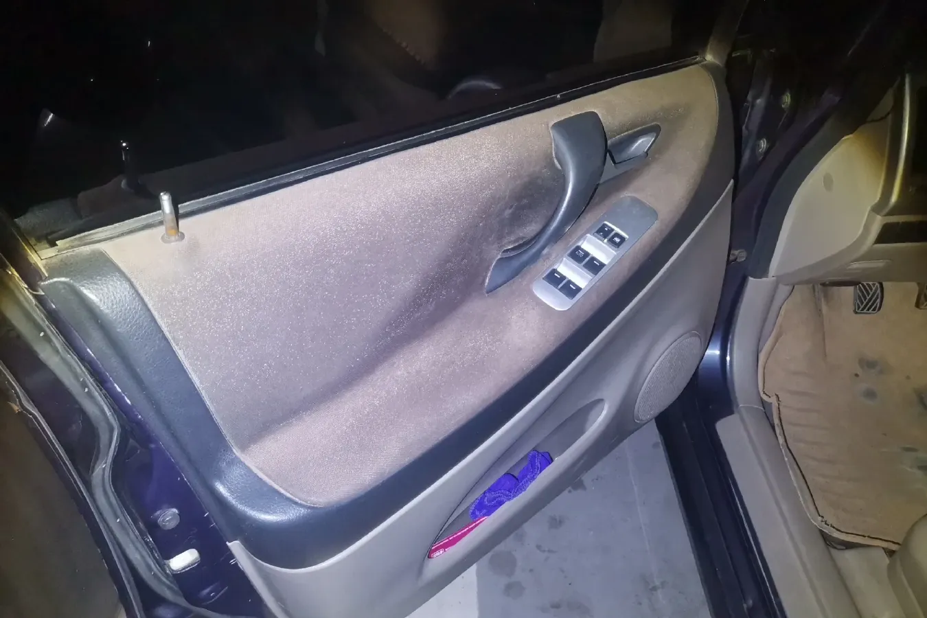 2011 Suzuki Liana 1.4L 99HP L4 5MT,autocango,china used car exporter,china ev exporter,chinese used car exporter,chinese used ev exporter